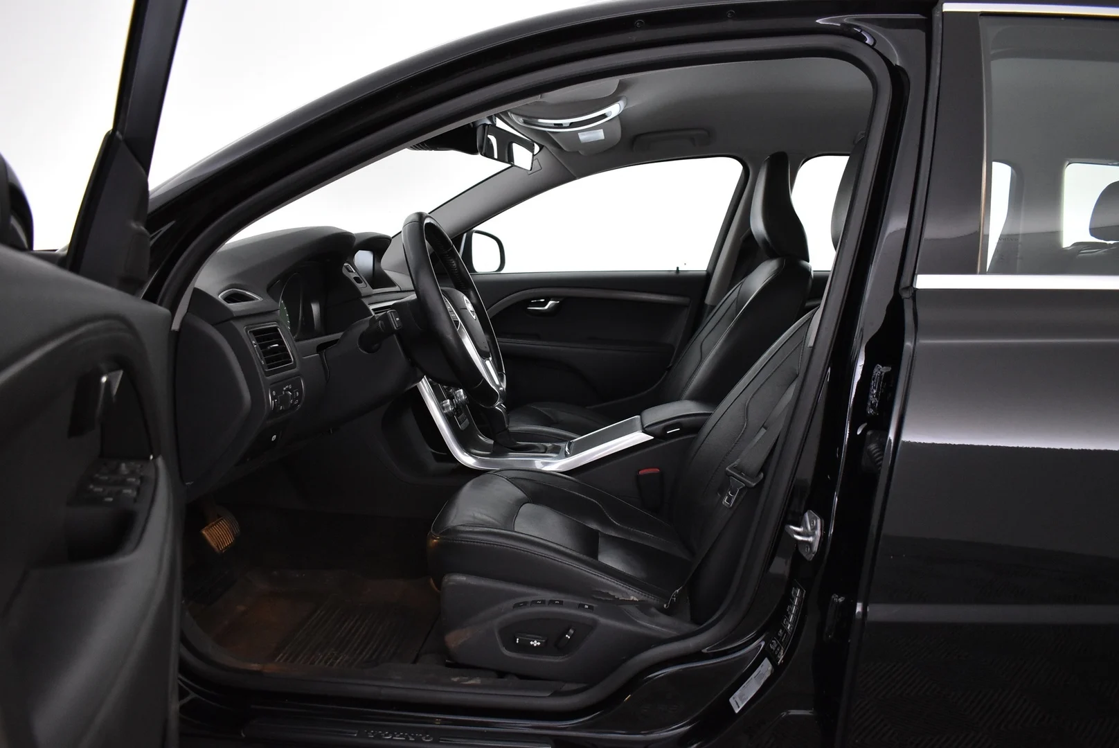Car Image - 3bDXq0dlSk3Kzs9GpvJZn9