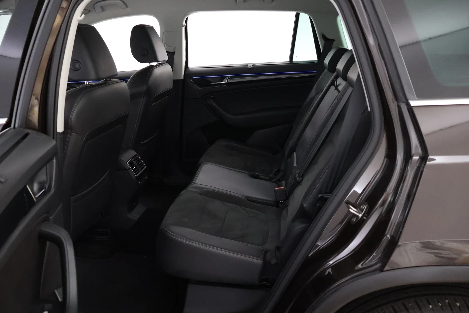 Car Image - 62urdYdRuncX3BusWFU8bM