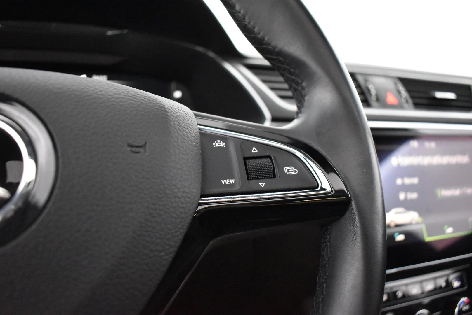 Car Image - 13w25zp9MWms980aX5wsN7