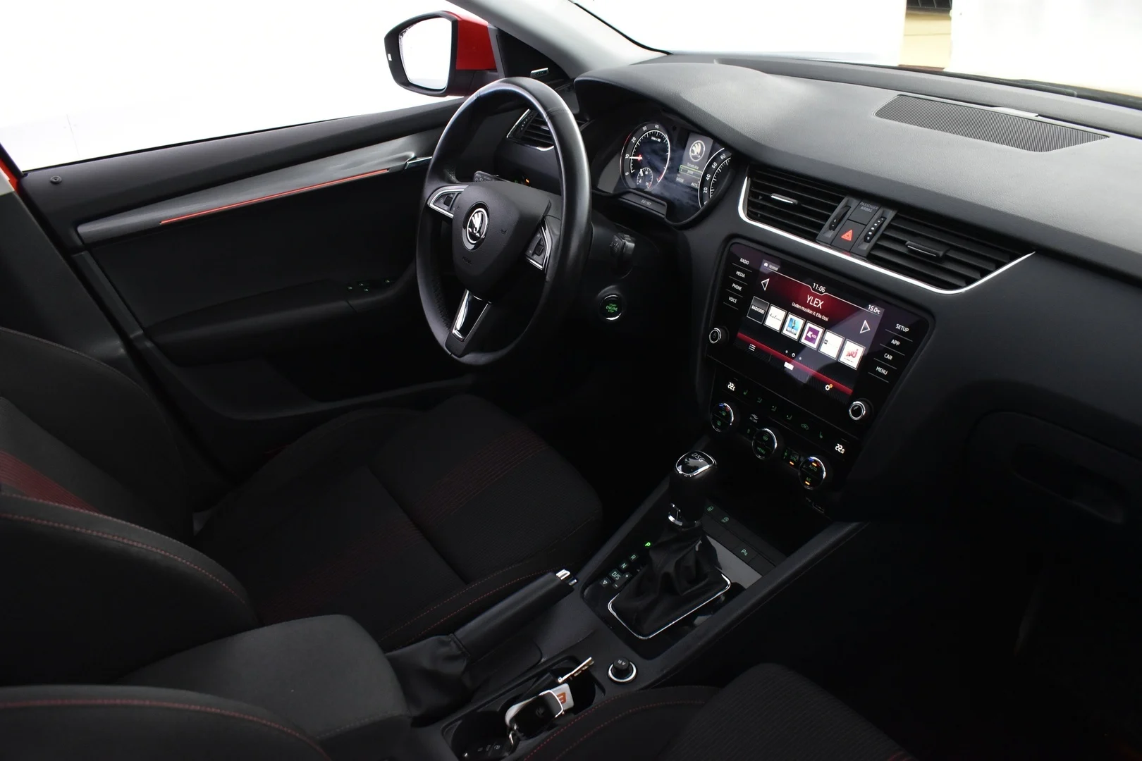 Car Image - 2ihd8ZiD8uXqcfDtDeRQYK