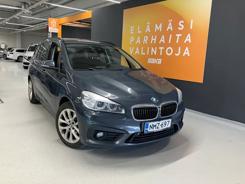 BMW 220