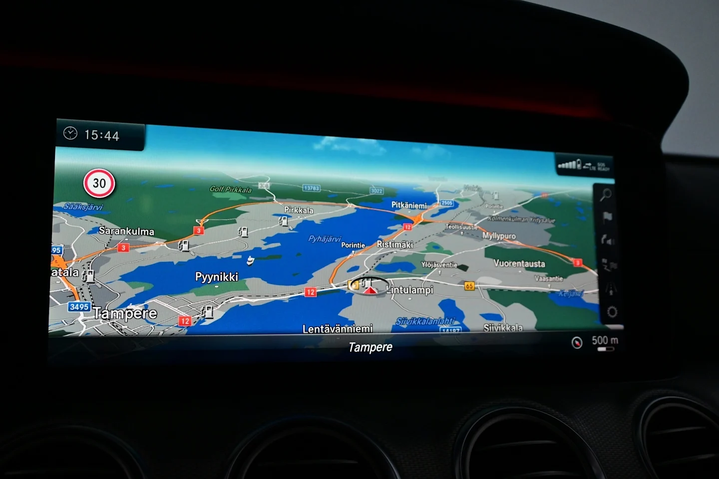 Car Image - 2F7RcurpM45RCFkMB1XRli