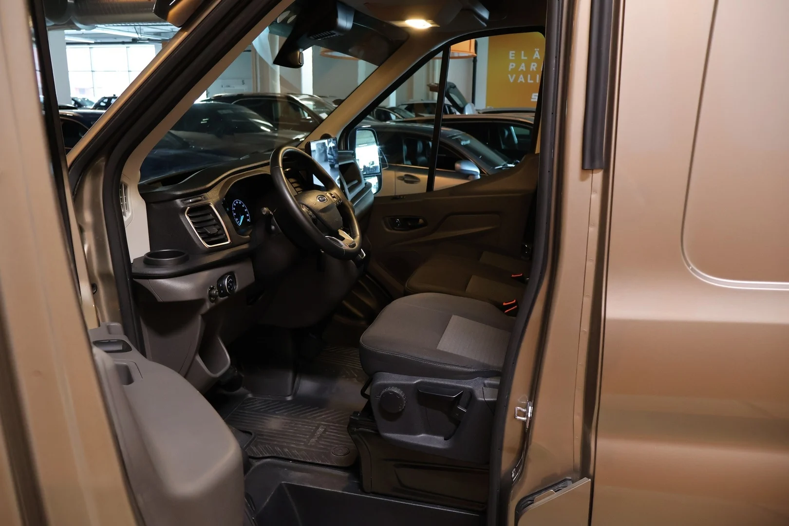 Car Image - 4stfFkjWeT62FWyeHgdrXK