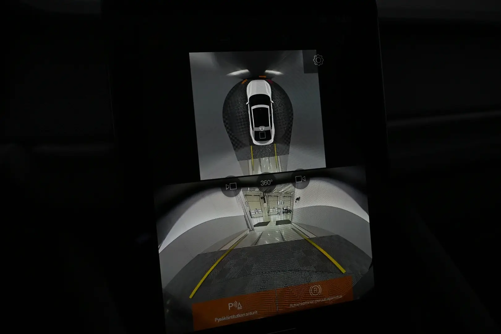 Car Image - 1aJ5UANVnX1uNafFYg8Muz
