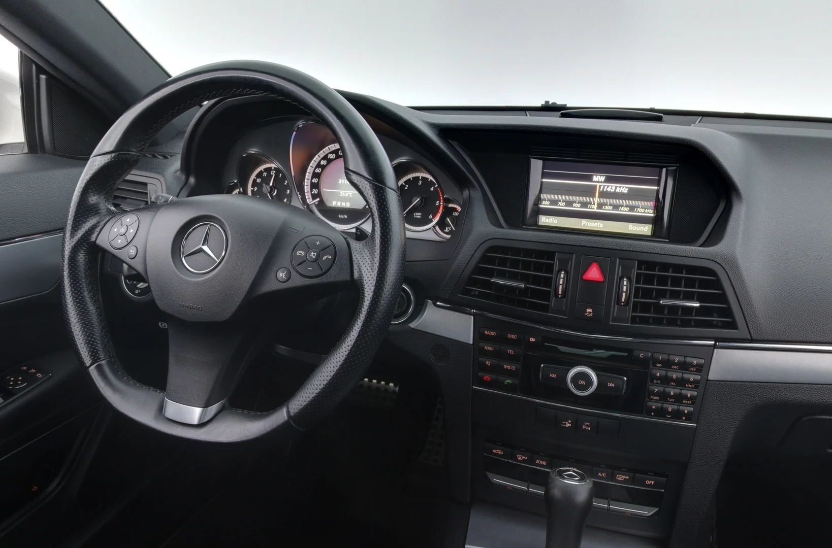 Car Image - eOtrXOnbG3N40wfuXa4ur