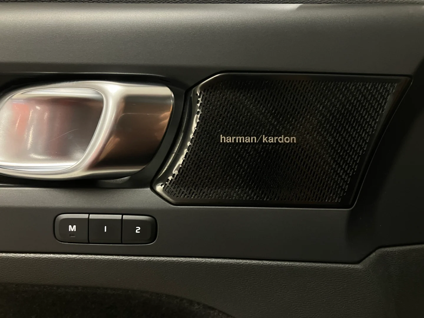 Car Image - 2z8Ugo6tijoz1cstWpCk7V