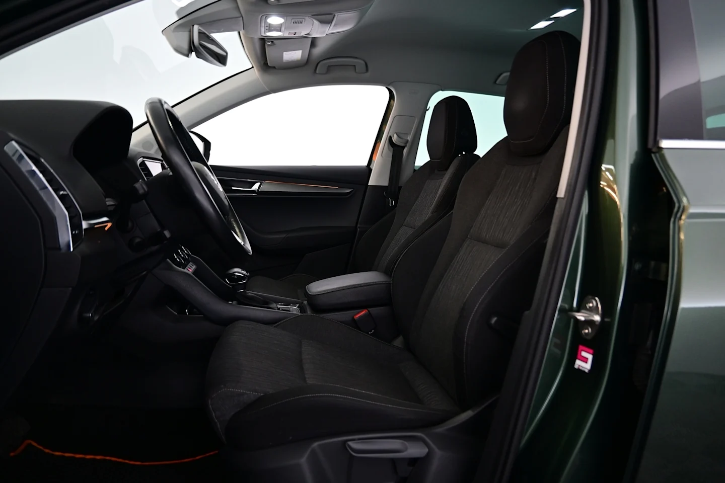 Car Image - 1cvLyFUGNoJ42Rsc3Z0OyB