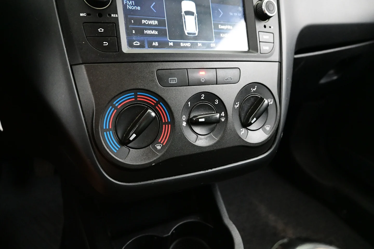 Car Image - 2b4iuUKLc3UuJ7hRTkjjoF