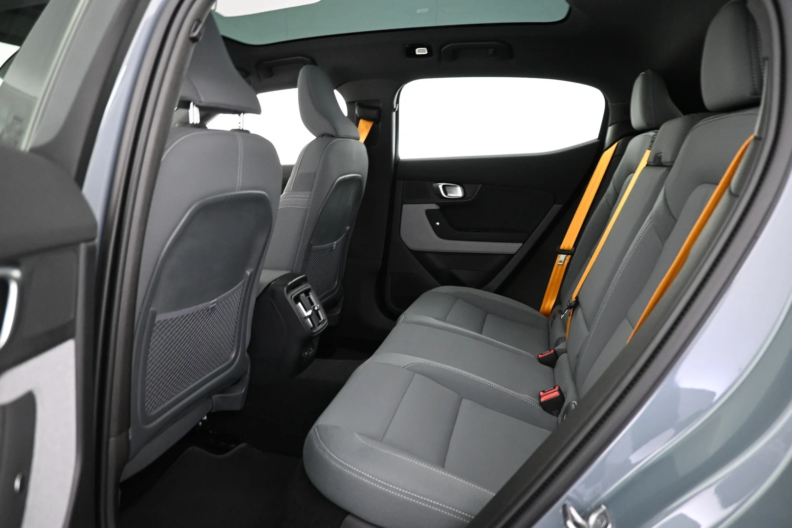 Car Image - IOUalGuZ8Gi34EUyOWxGq