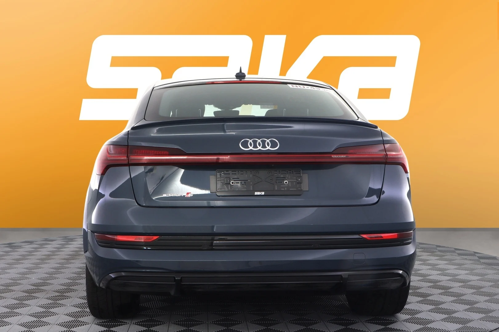 Car Image - 3VgidGU4GjRGluOBAdLlKo