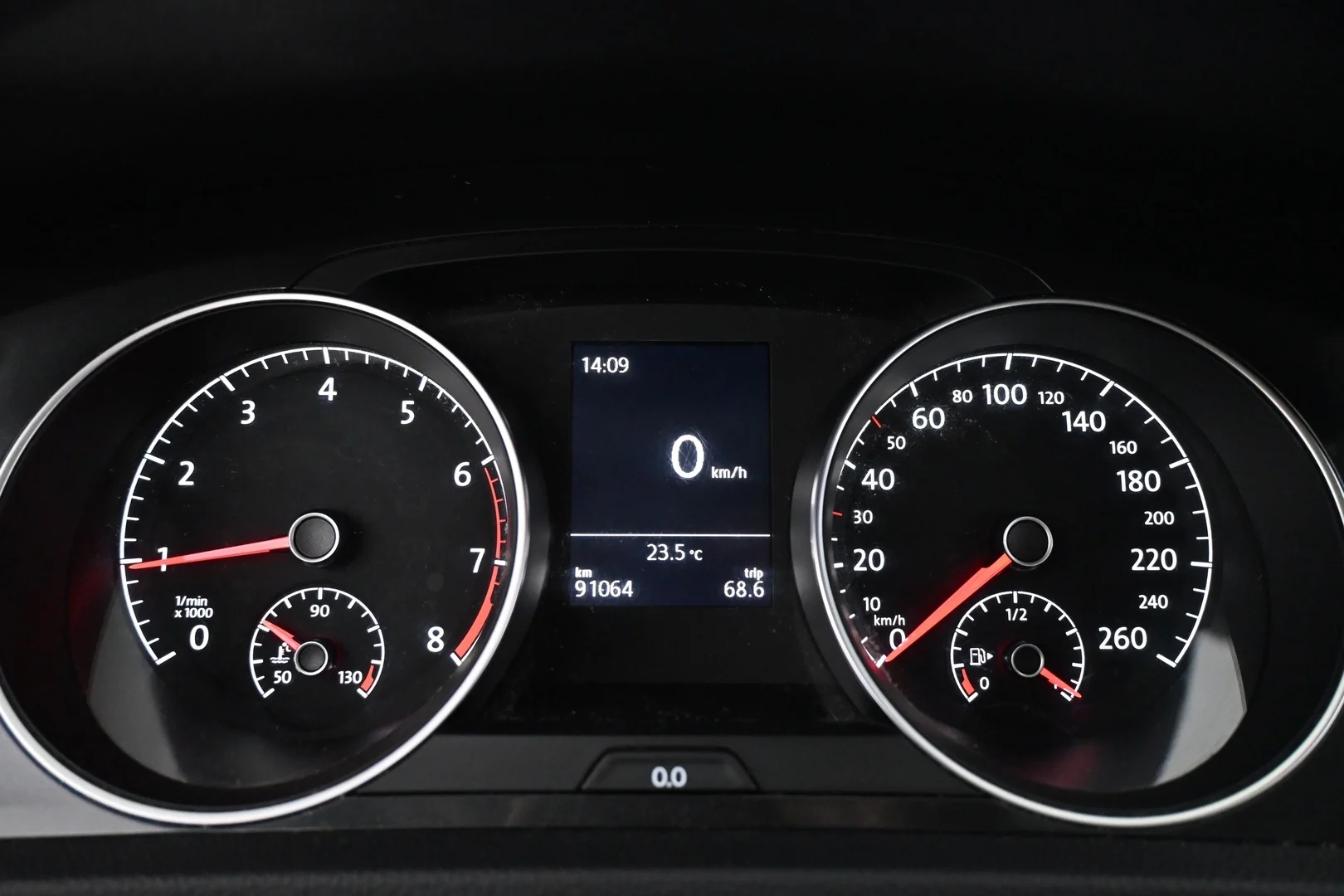 Car Image - 7hx2Op2ra1Ox1ngIz9KcpB