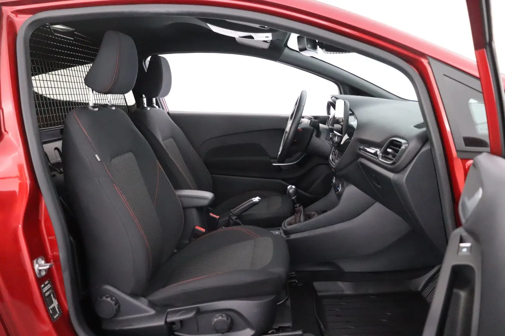 Car Image - Wpb0TD8AIsgiSDREiR2vm