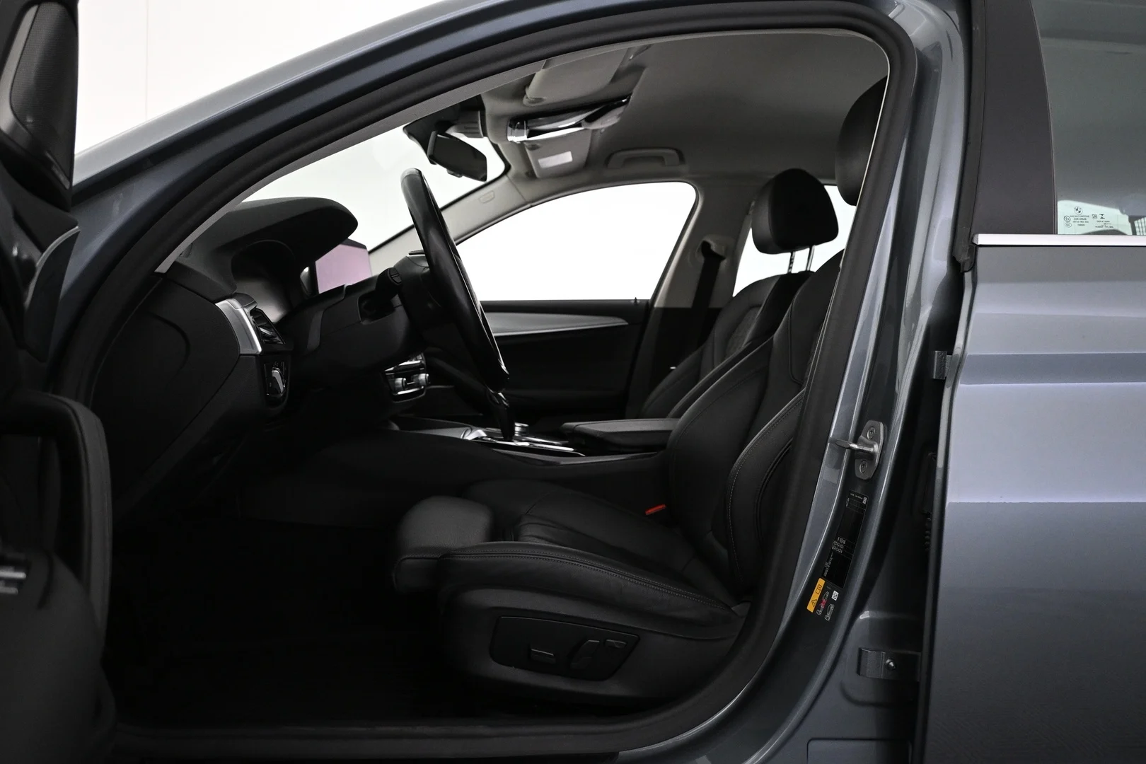 Car Image - kr7pnG4mbAKGMarqEtShd
