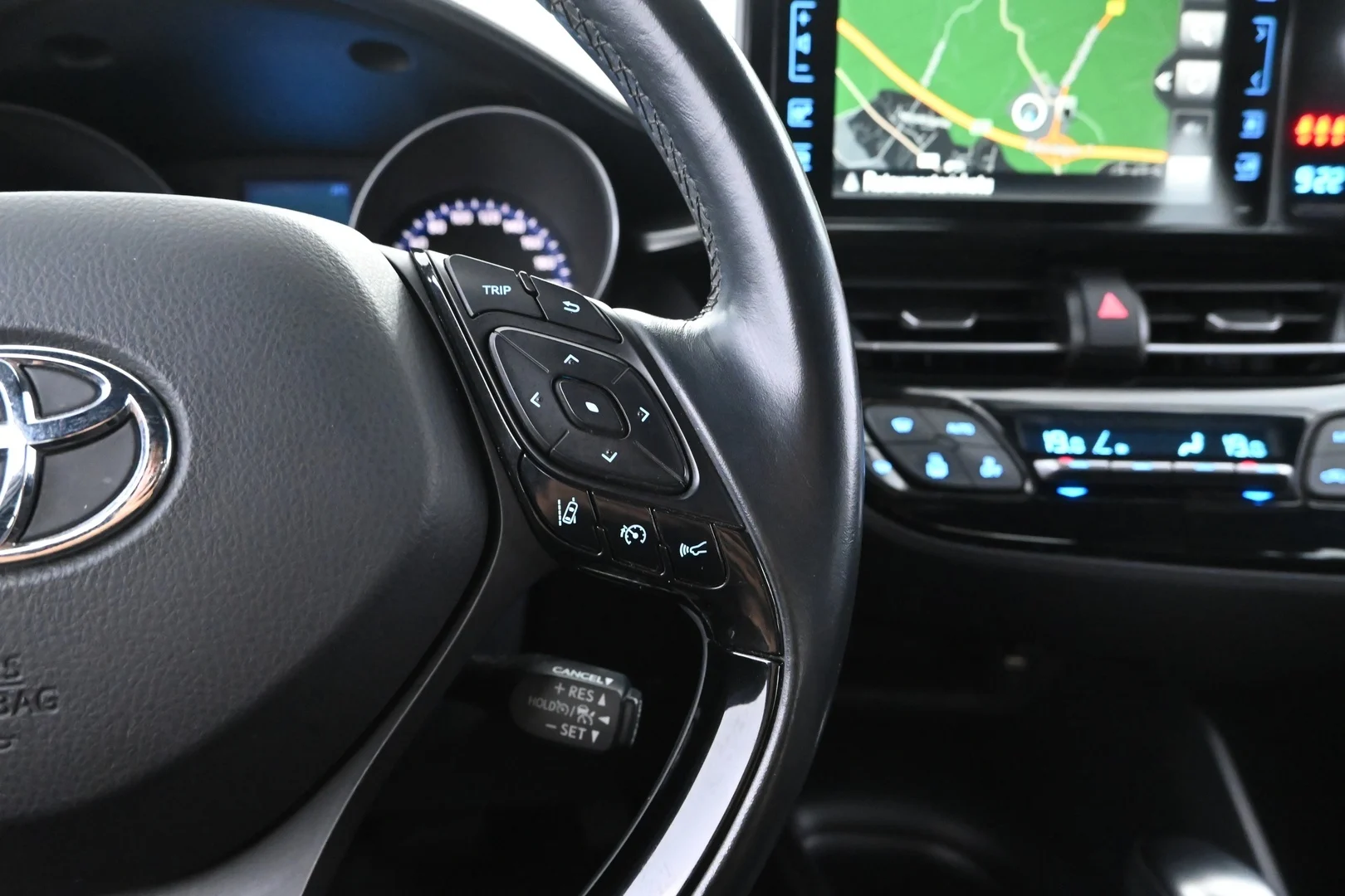 Car Image - 3tbxRSmZSfbk2UGlREO45p