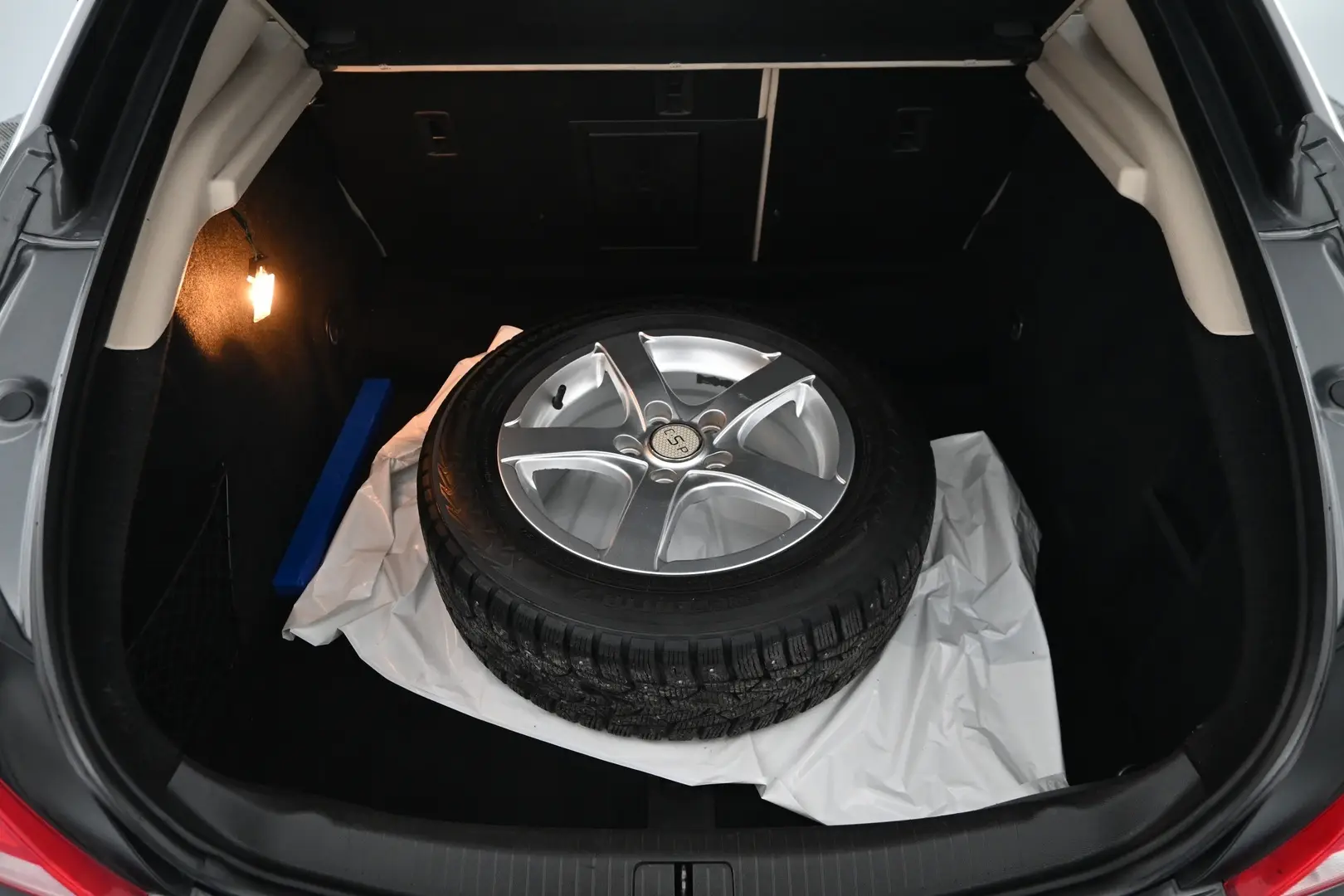 Car Image - 2IpuVD1ezPe0rUFaXTan5K