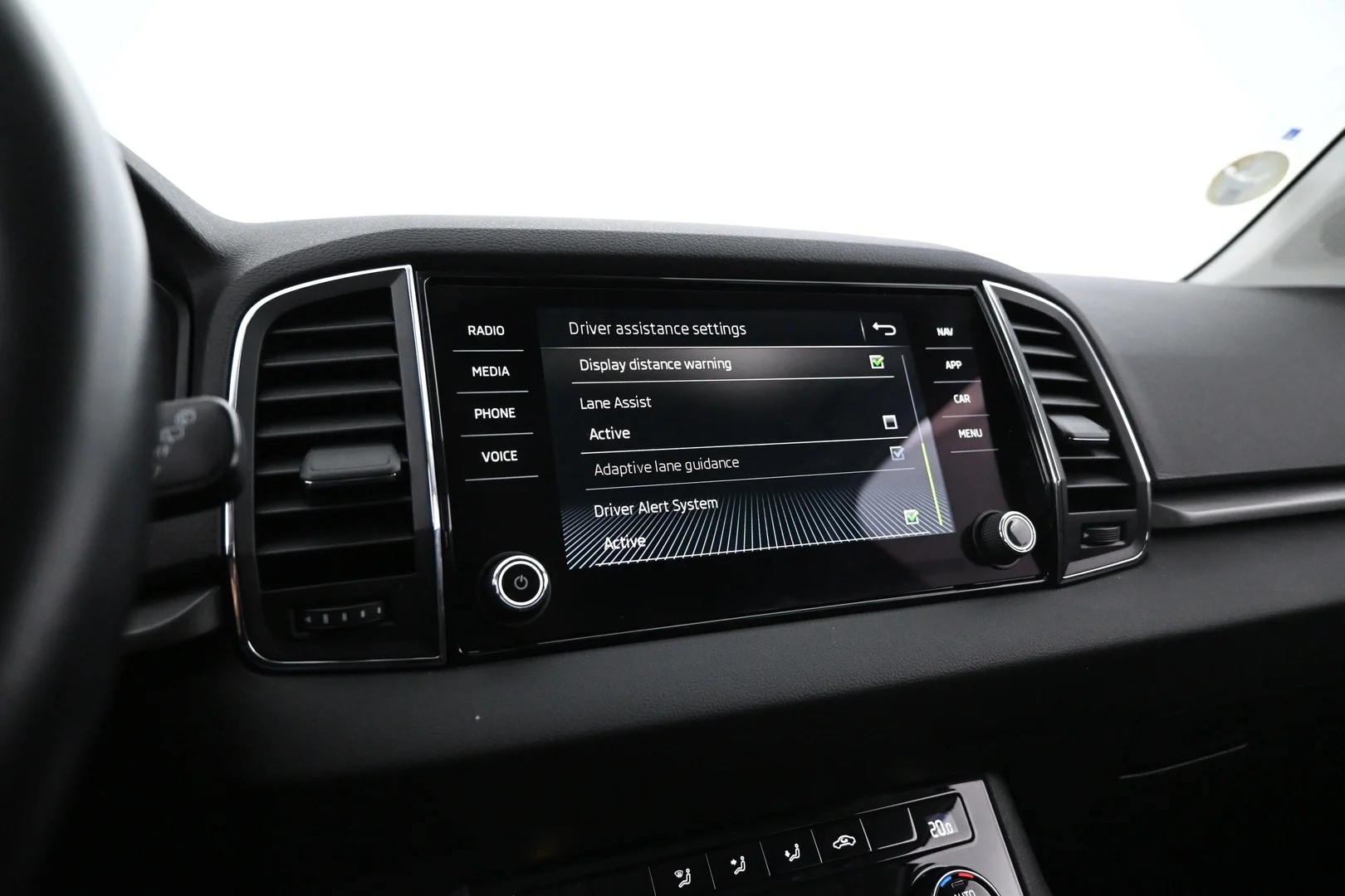 Car Image - 27ApwB9vBT6s1x1Sry2OyV