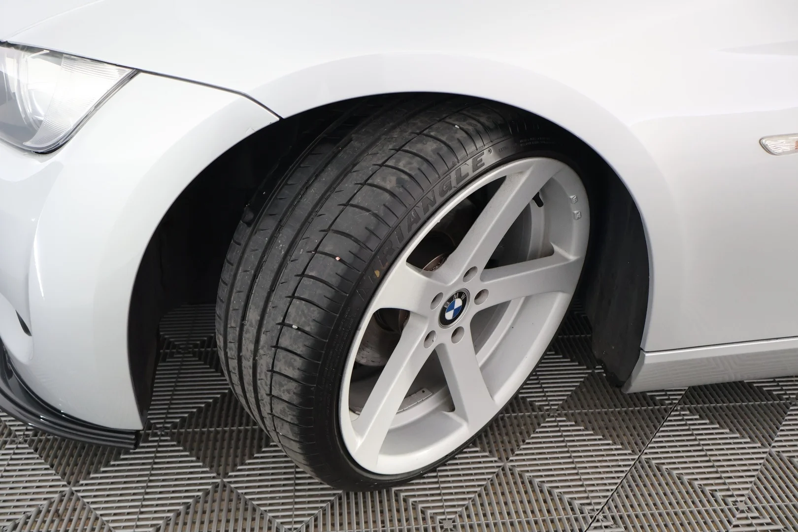 Car Image - 3KypzUSgvEKfoO6W8reJ8f