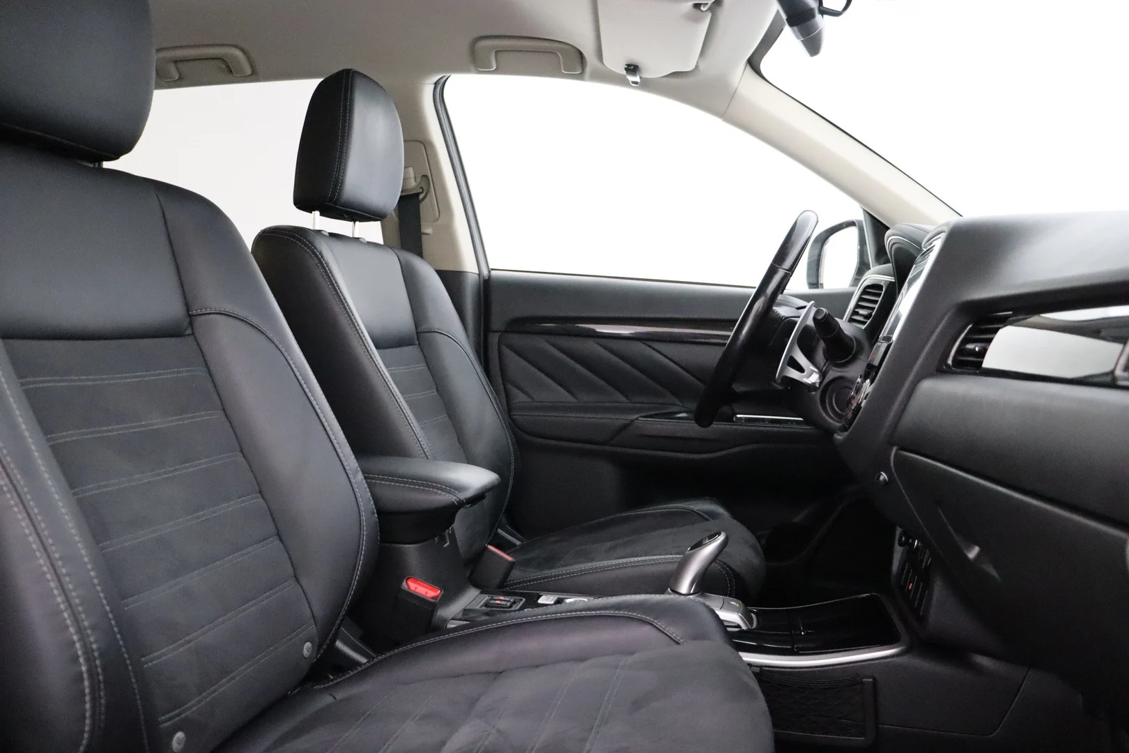 Car Image - 5ooBif0DHMBrQXiq9UpKSs