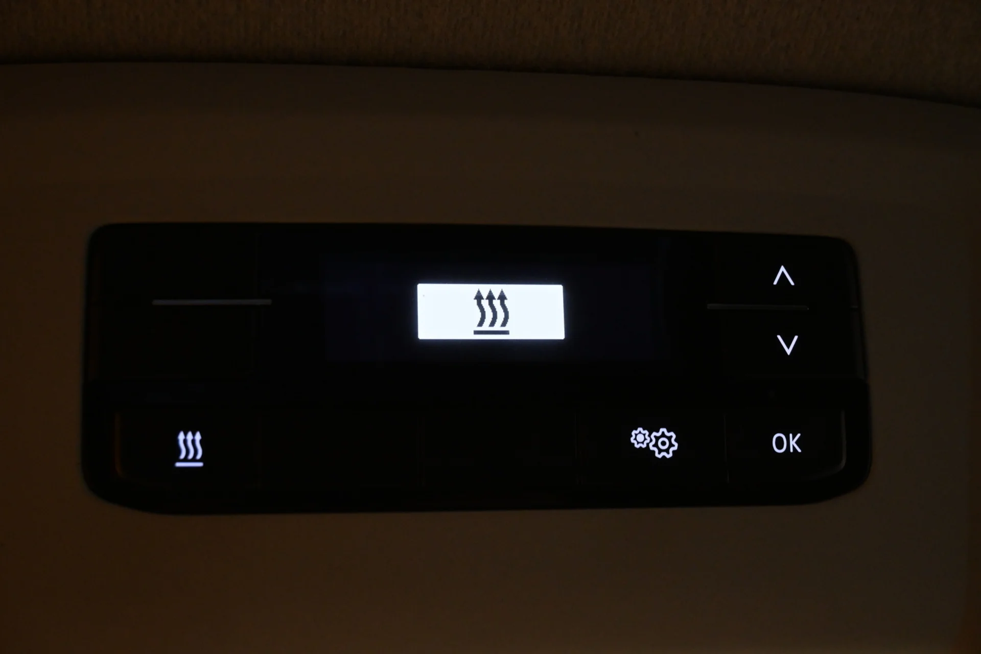 Car Image - 42jgBIp54O1vcE7ljEusSk