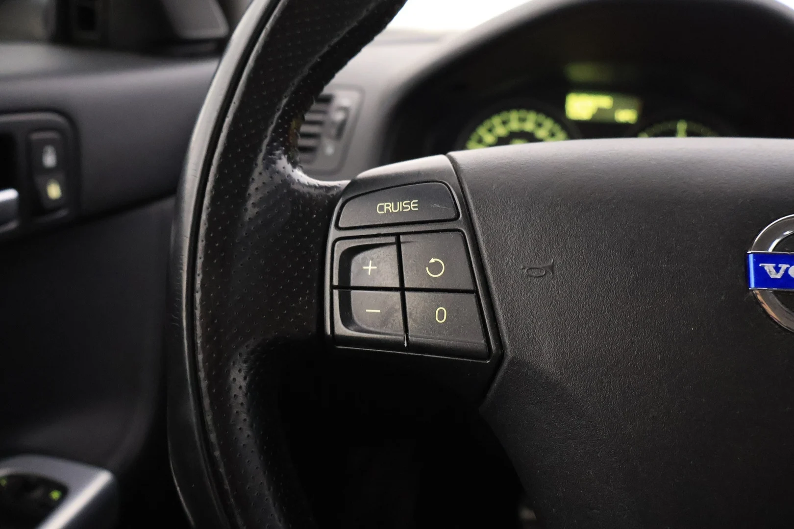 Car Image - 61fzXC22VIRG5Pcg0edMNV