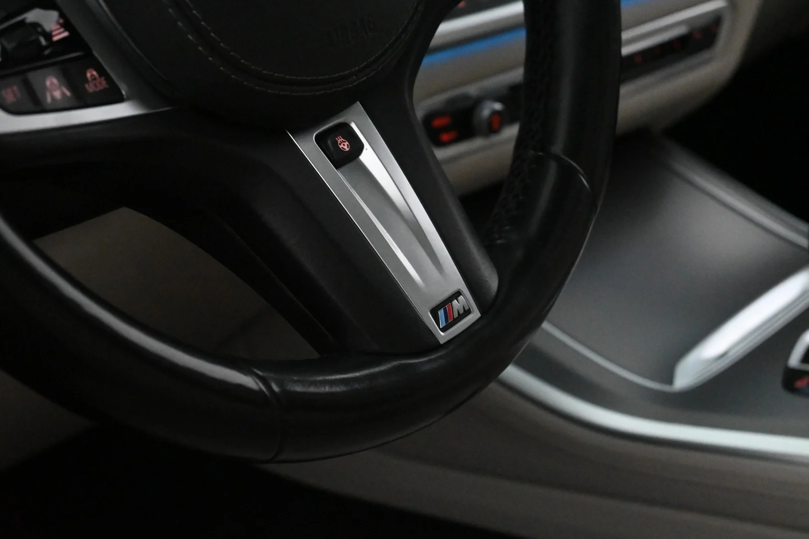 Car Image - 3z18sxEGfI2De7BUXTvgdJ