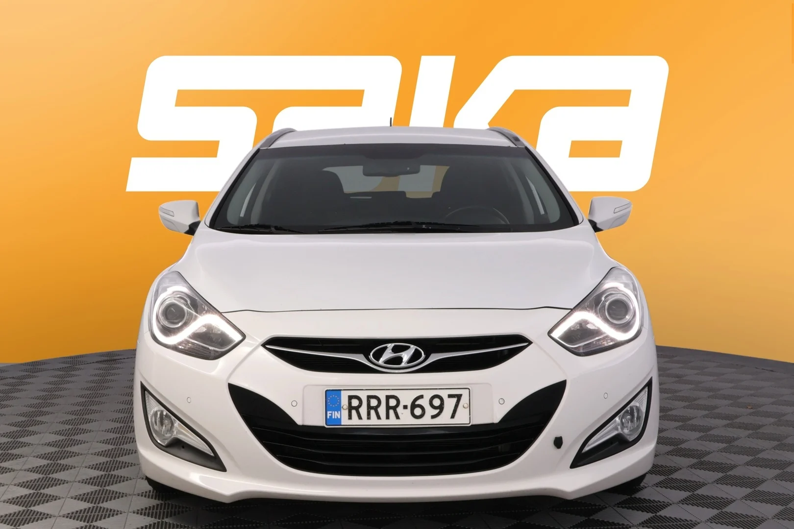 Car Image - 5vBoxhPRz9LqMsinfbBfoB