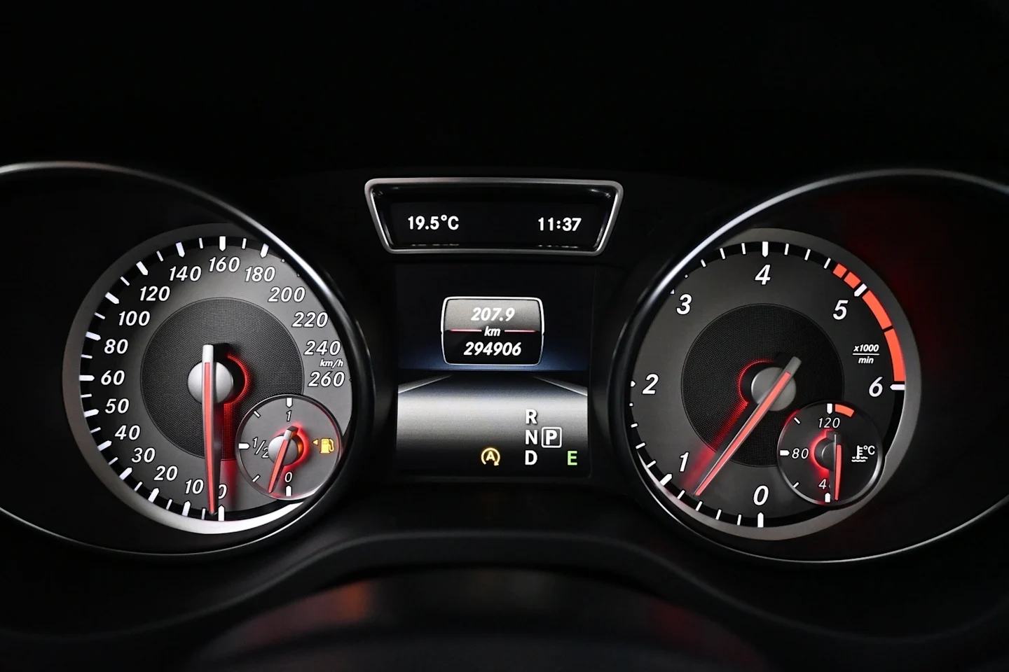 Car Image - 5w7lrbdgeCAUuwgsaEDotZ