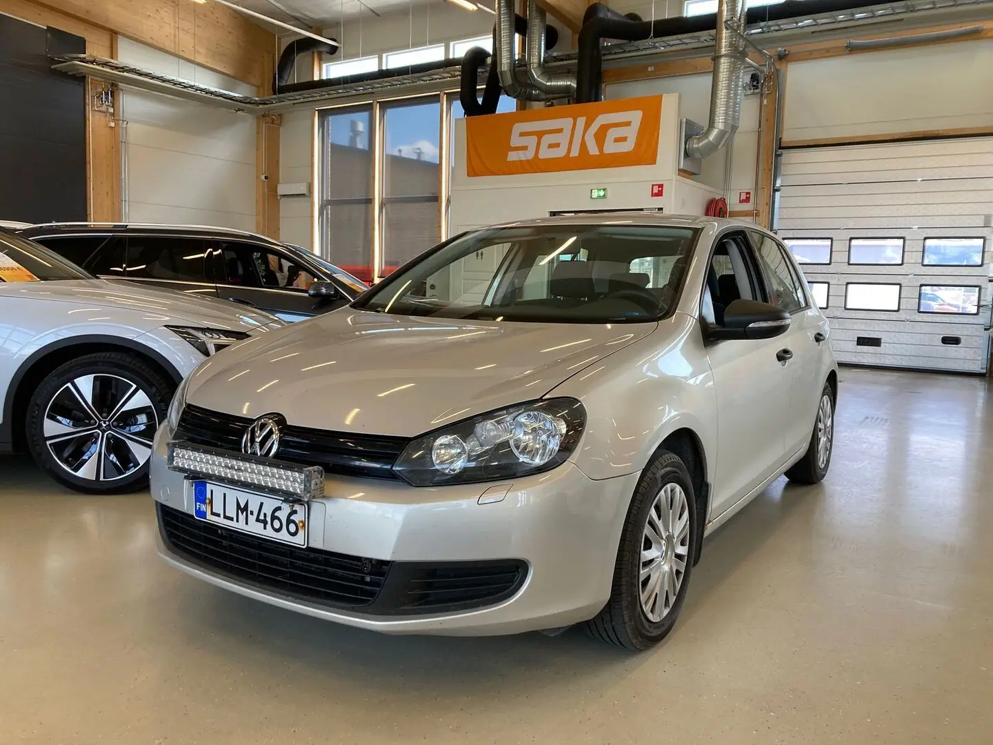 Car Image - 6geanW5lDNkL8ojHJ8r3hw