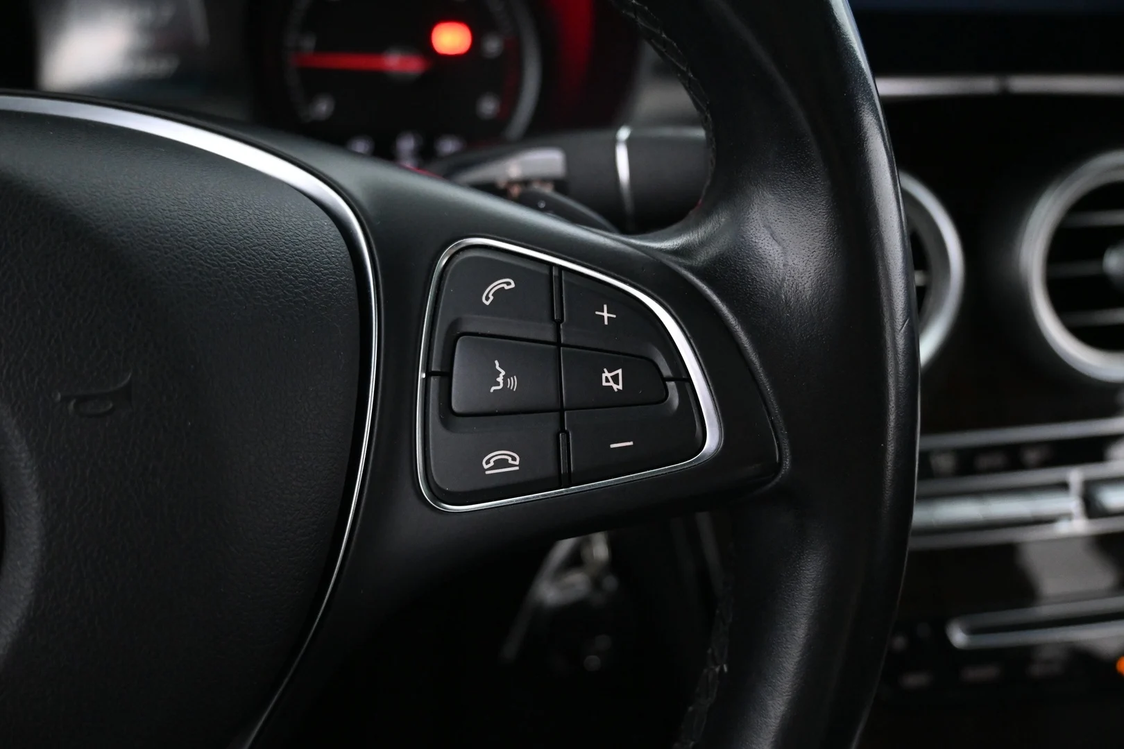 Car Image - 4fajgFulWxBvuvhG3Lclj2