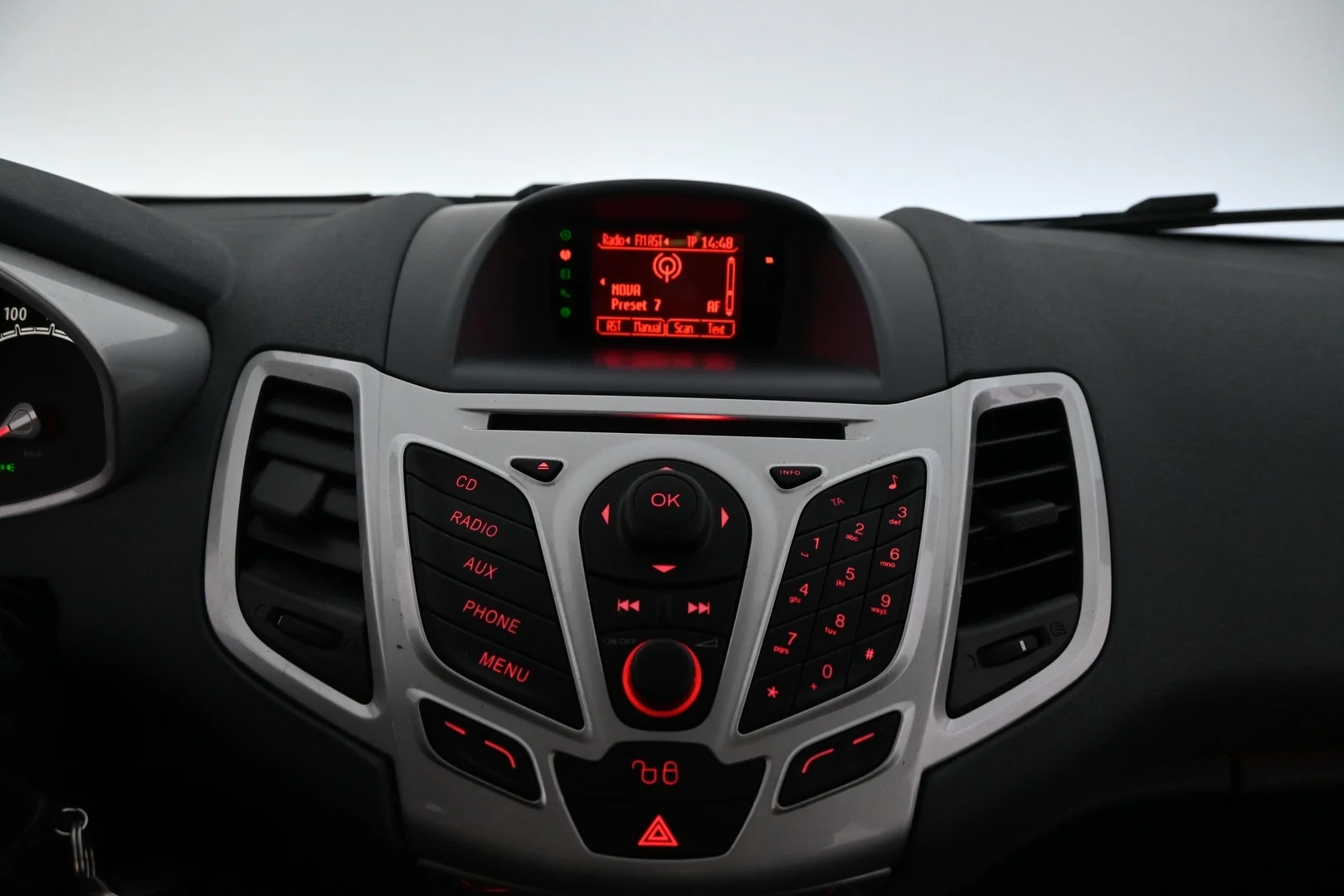 Car Image - 34AhybGq3pvPckBDtXsWIA