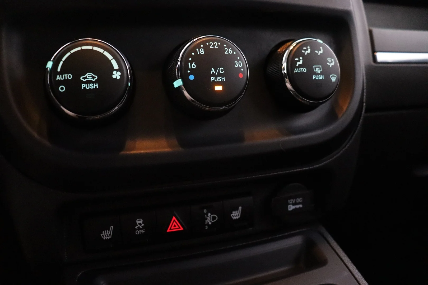 Car Image - 34R1sUvPAlIY73QcrsbPA8