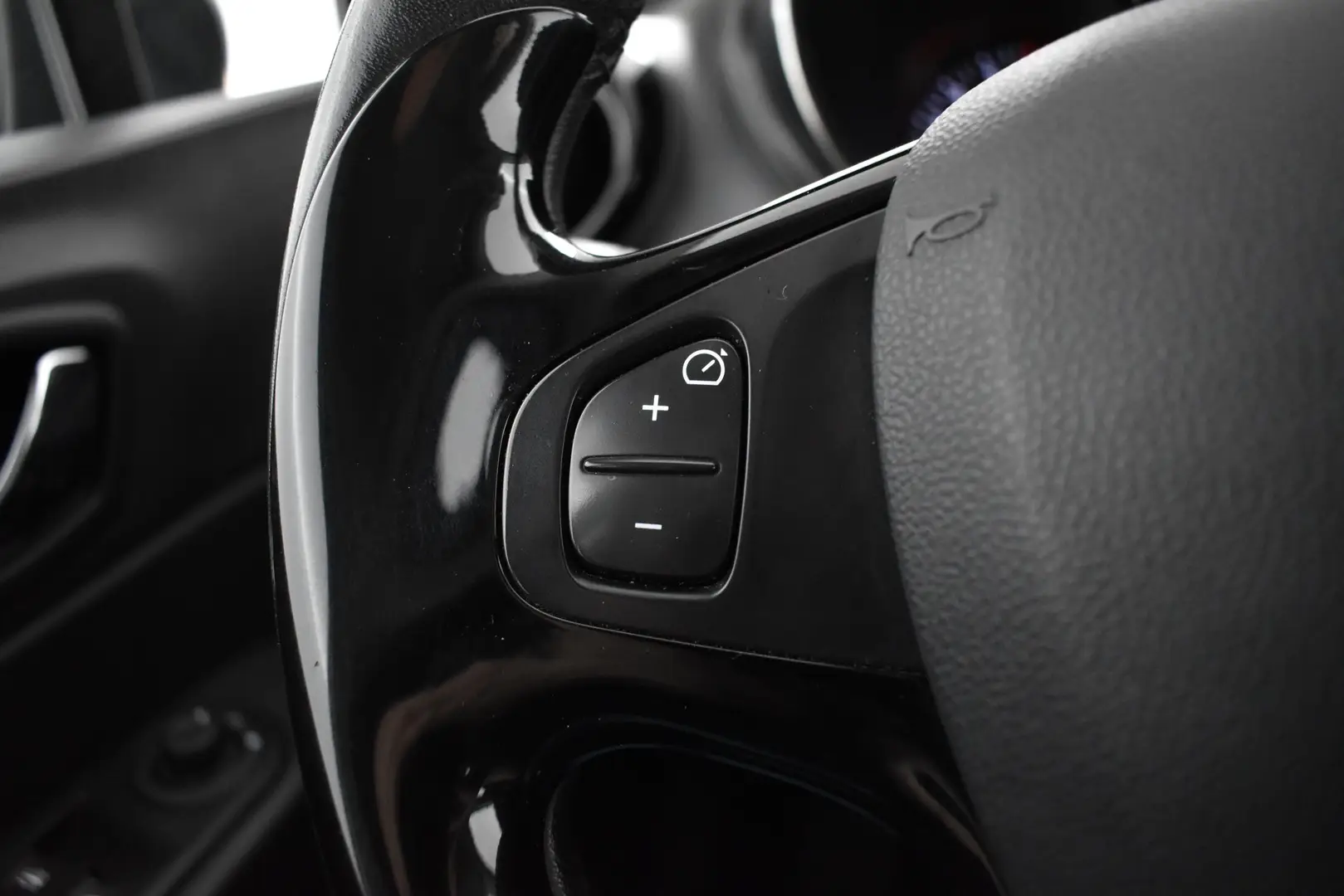 Car Image - 73Y7ifhH2ejDan2D6PGiZD