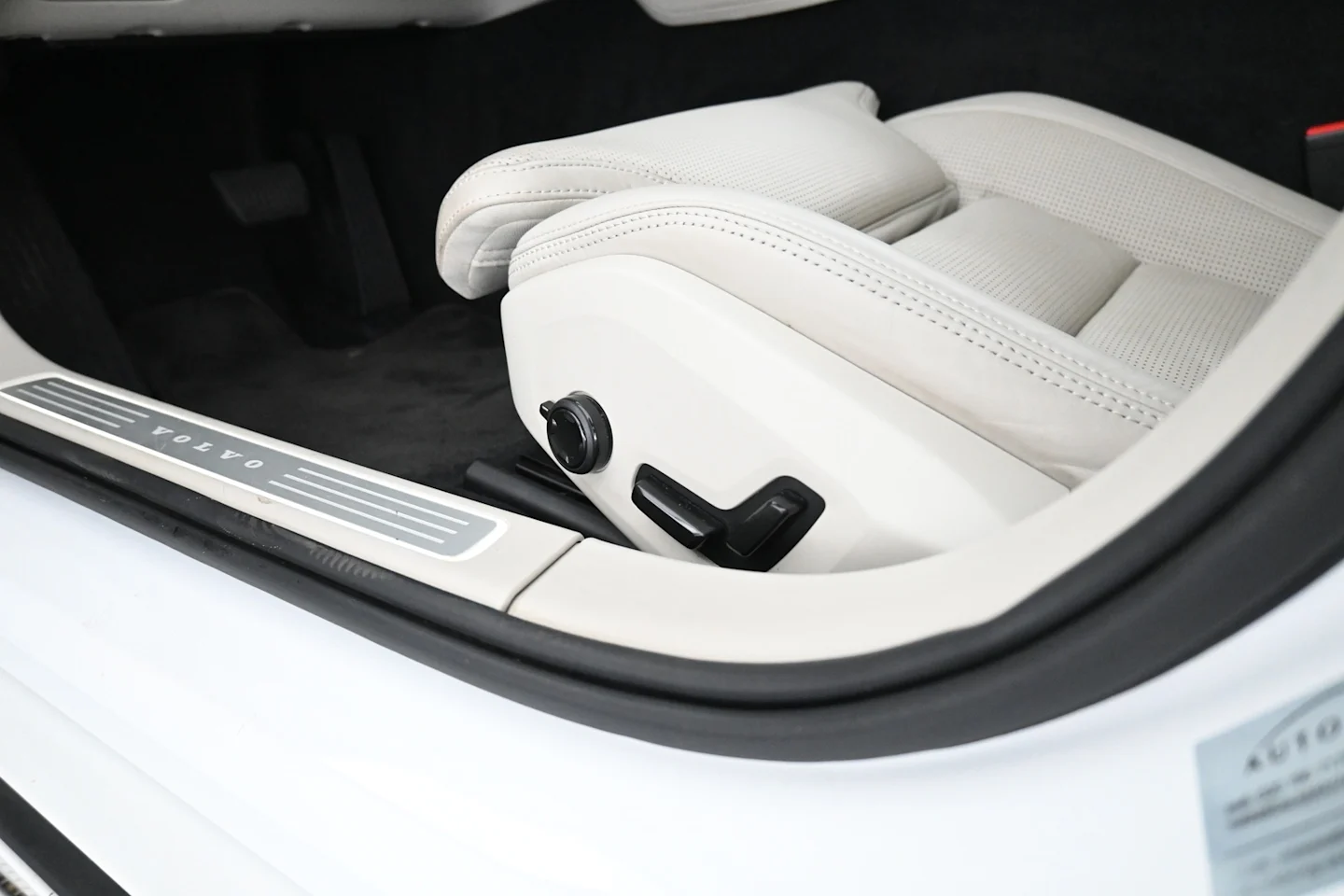 Car Image - 7q259ihz14H1UPdQYlR67M
