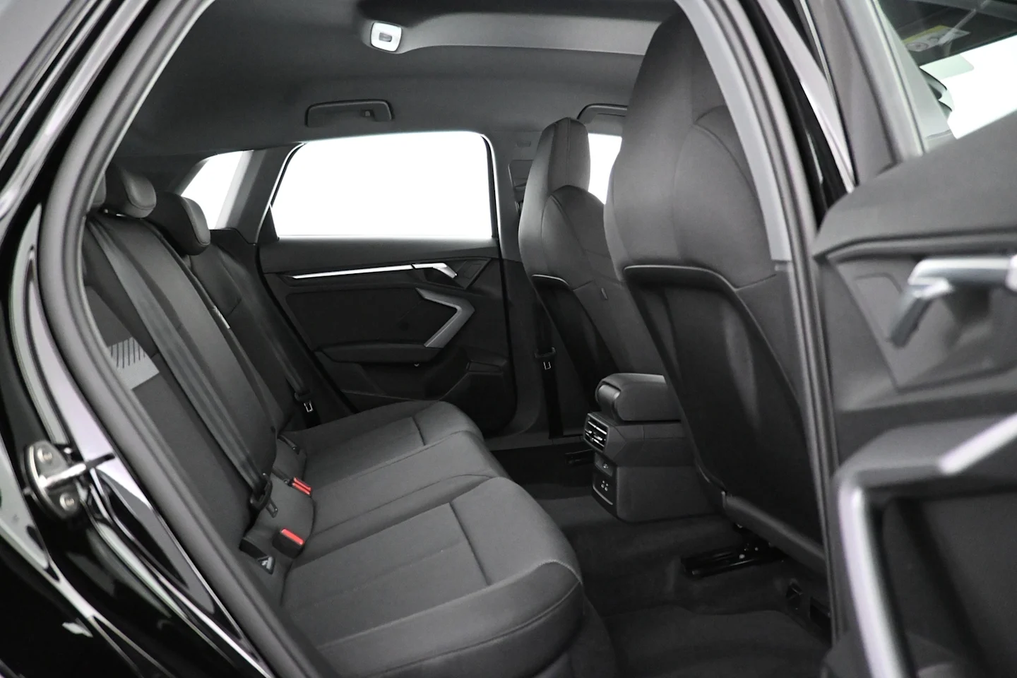 Car Image - 38OXdXxZ7E9tEEYfHtlX86