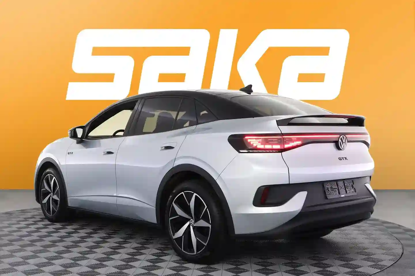 Car Image - 72LUiH8MKy1o8jcvLHKxrc