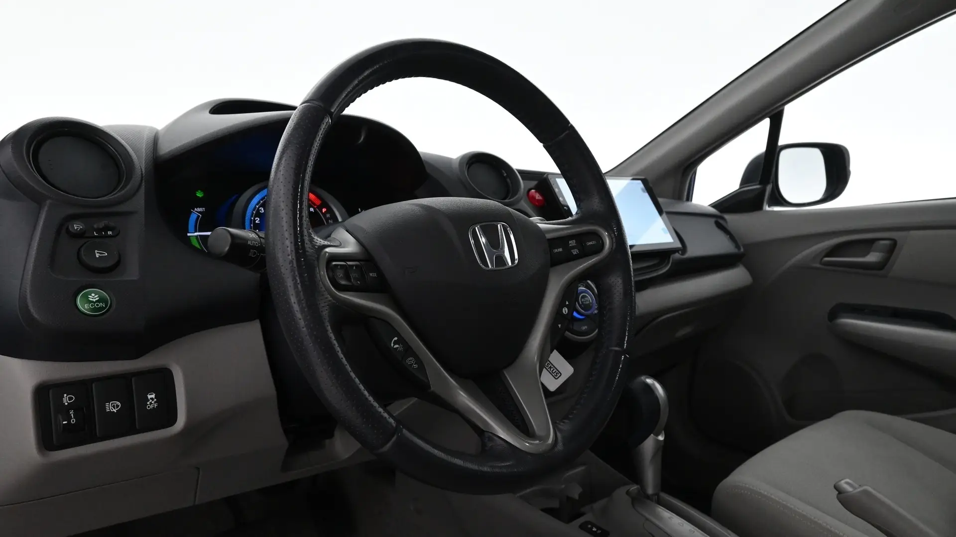 Car Image - vixXyQQcGJK9ligulhgPQ