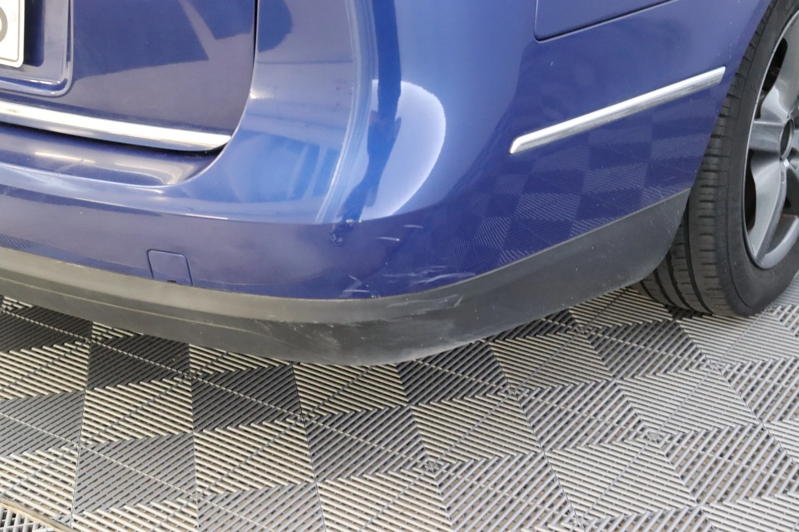 Car Image - 3U3AXnzPFuc1rB47JWTppj