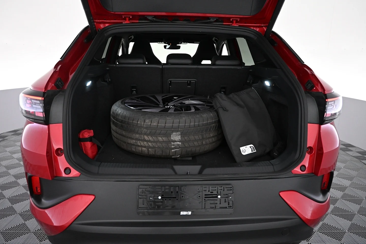Car Image - 4yYGqEBwZl164CDc6fuS53