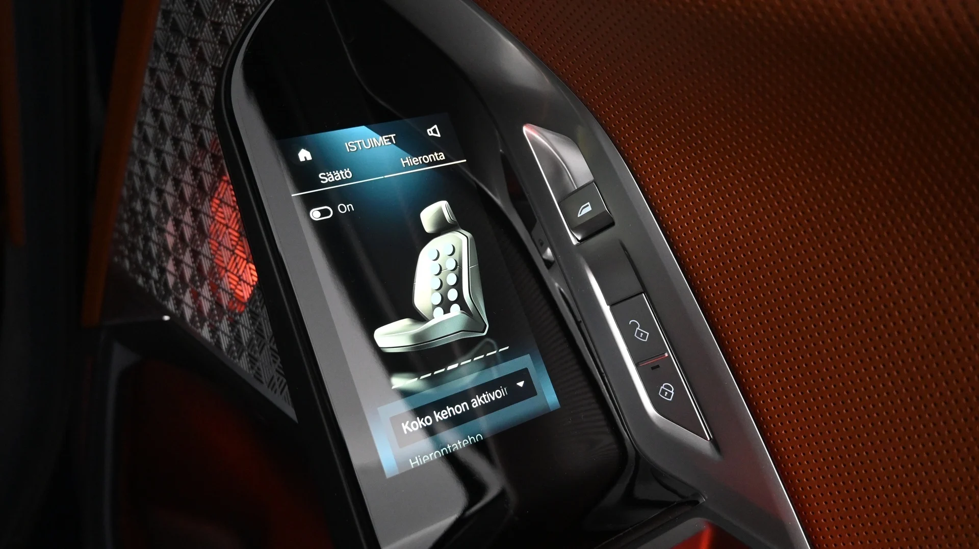 Car Image - 10nFTDhnnCghr4Sq4bAC6p