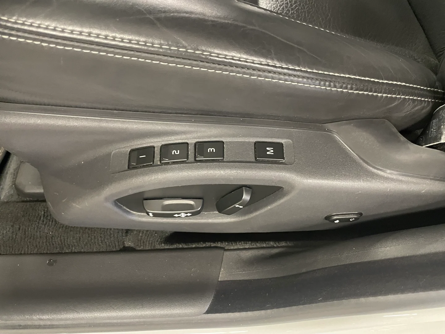 Car Image - 6ORjfSKQeWcbRabTe365si