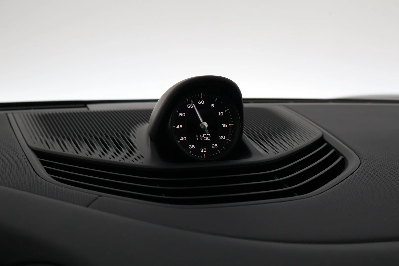 Car Image - 63KoFnNaVCe8h8afqvL9fp