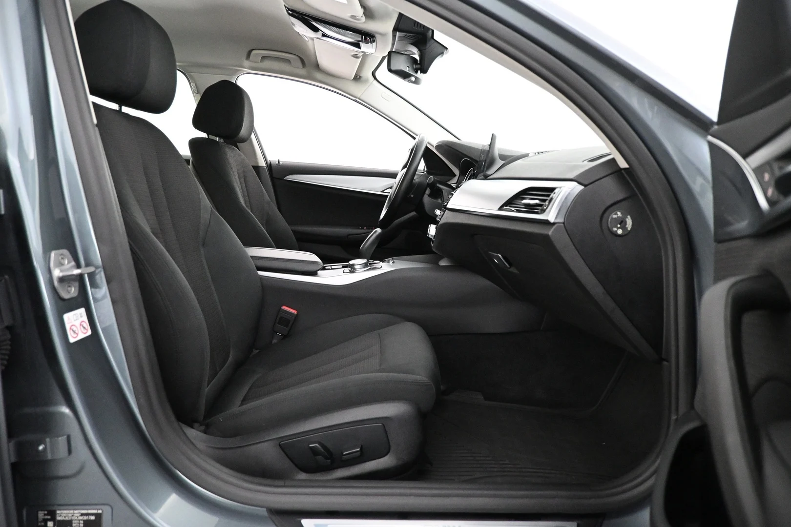 Car Image - 2VGtE9YKNff4pjgRFAYgKe