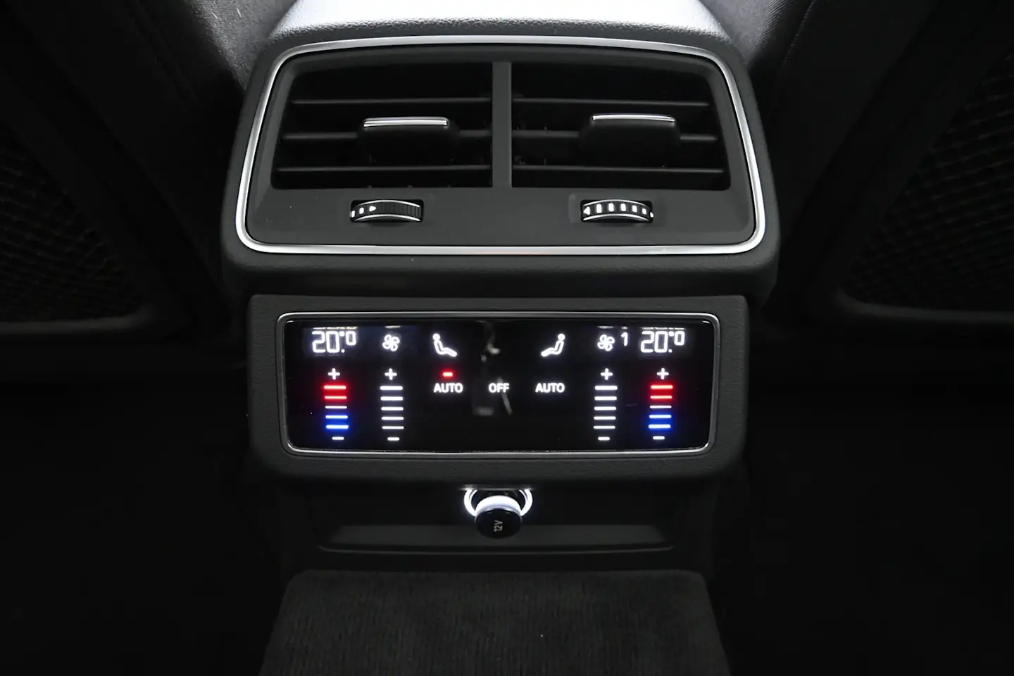 Car Image - 5dnJBPd3tD1xa3XuLfCe4i
