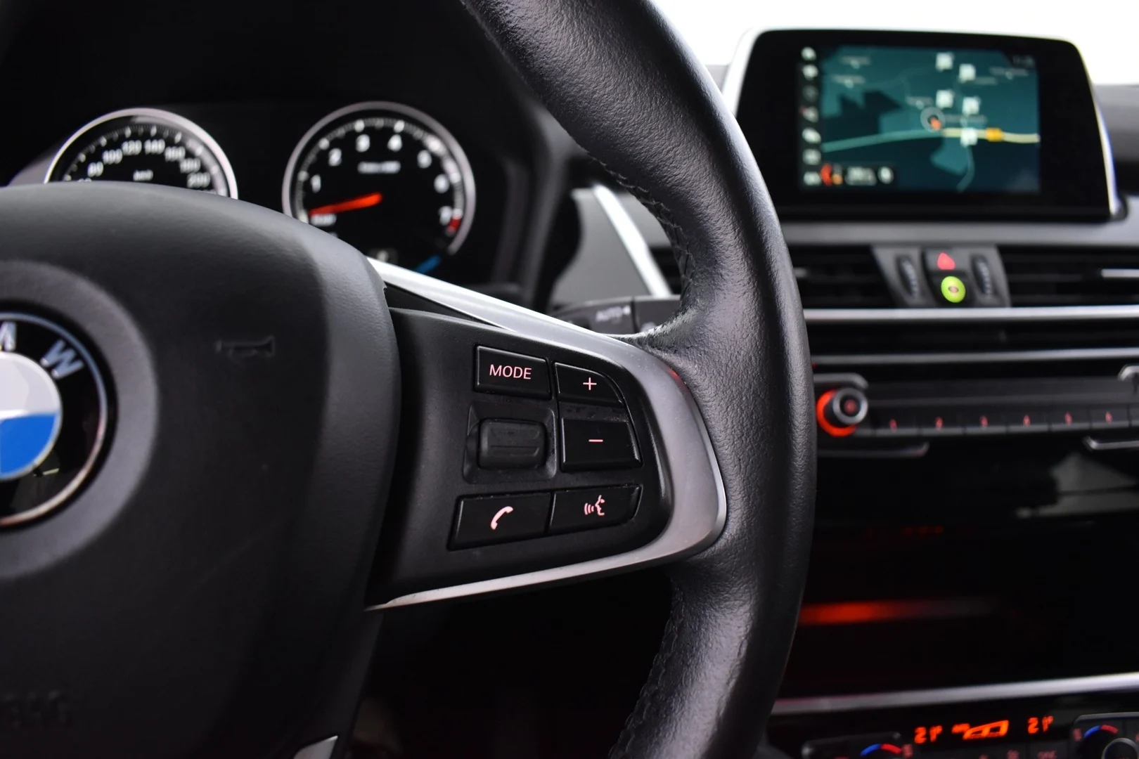 Car Image - 5P7VlIGcDAIPindE2jliFz
