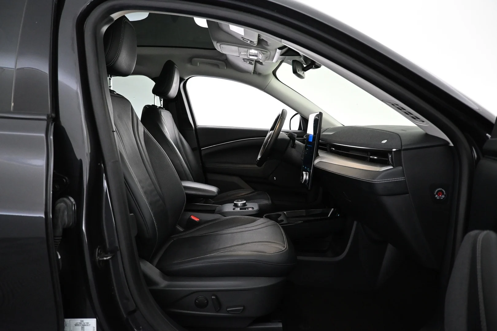 Car Image - 2MPJ82wFfZa6Sdh5P7Brfx