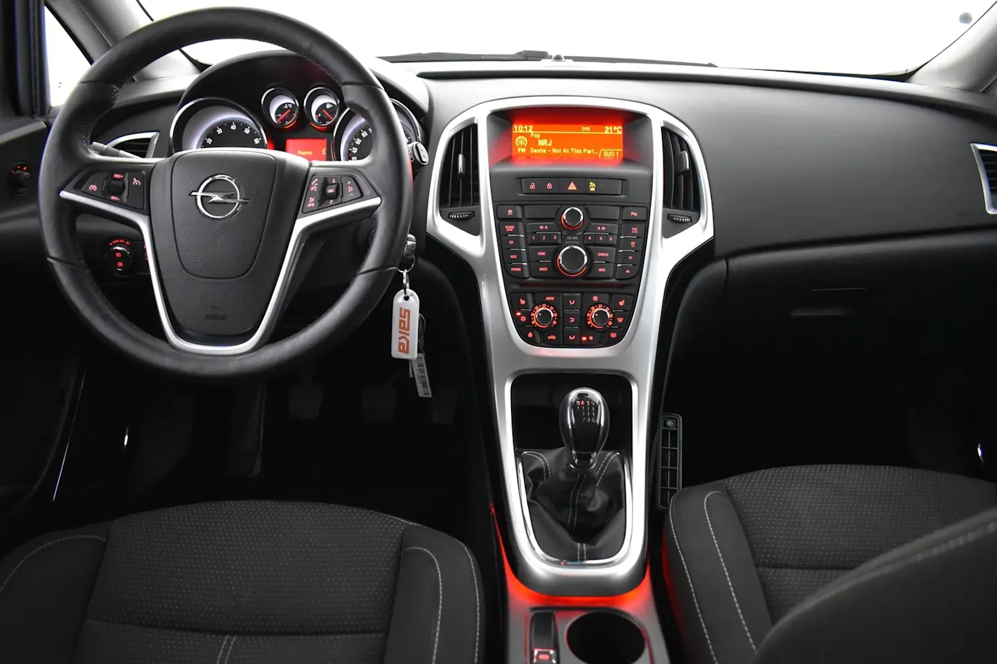 Car Image - 4yi3c1eNMZ28y8tkNreaqc