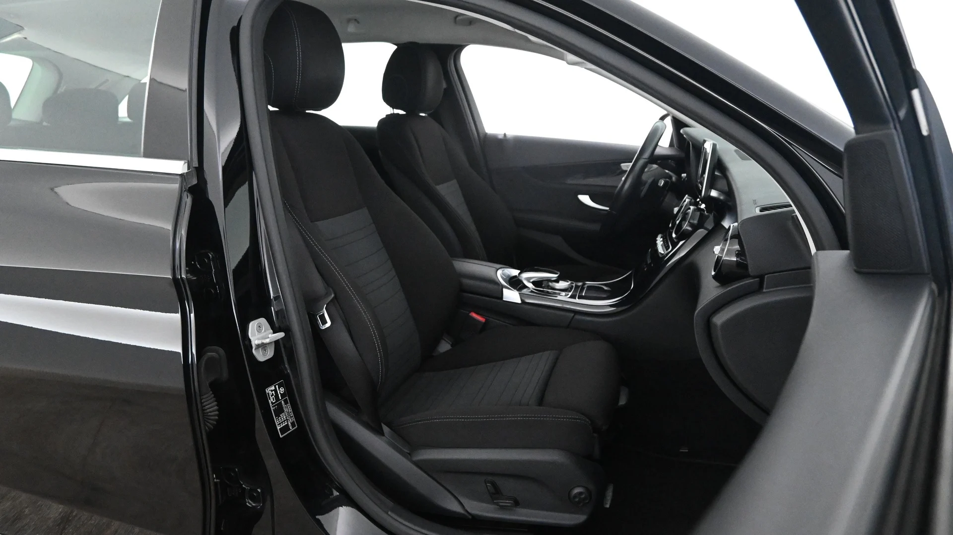Car Image - 8fsJWIVRYIdcwd6IQihQN