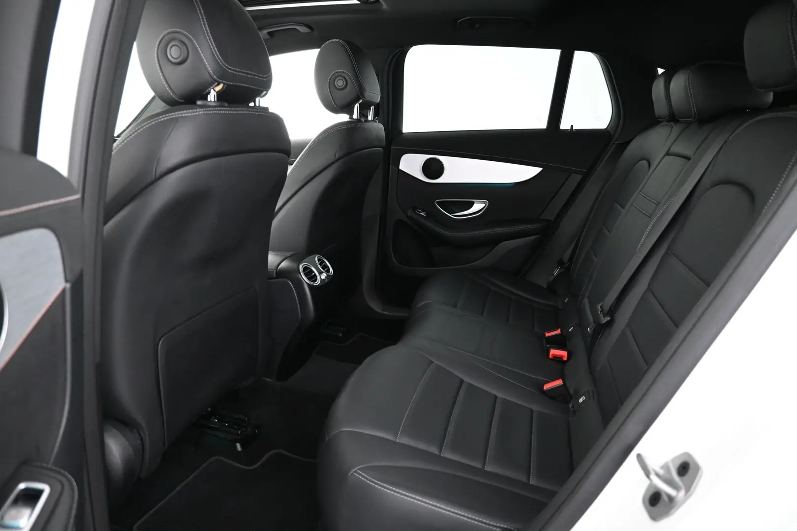 Car Image - 6z6KQnSCaI04H7tfwR1sUJ
