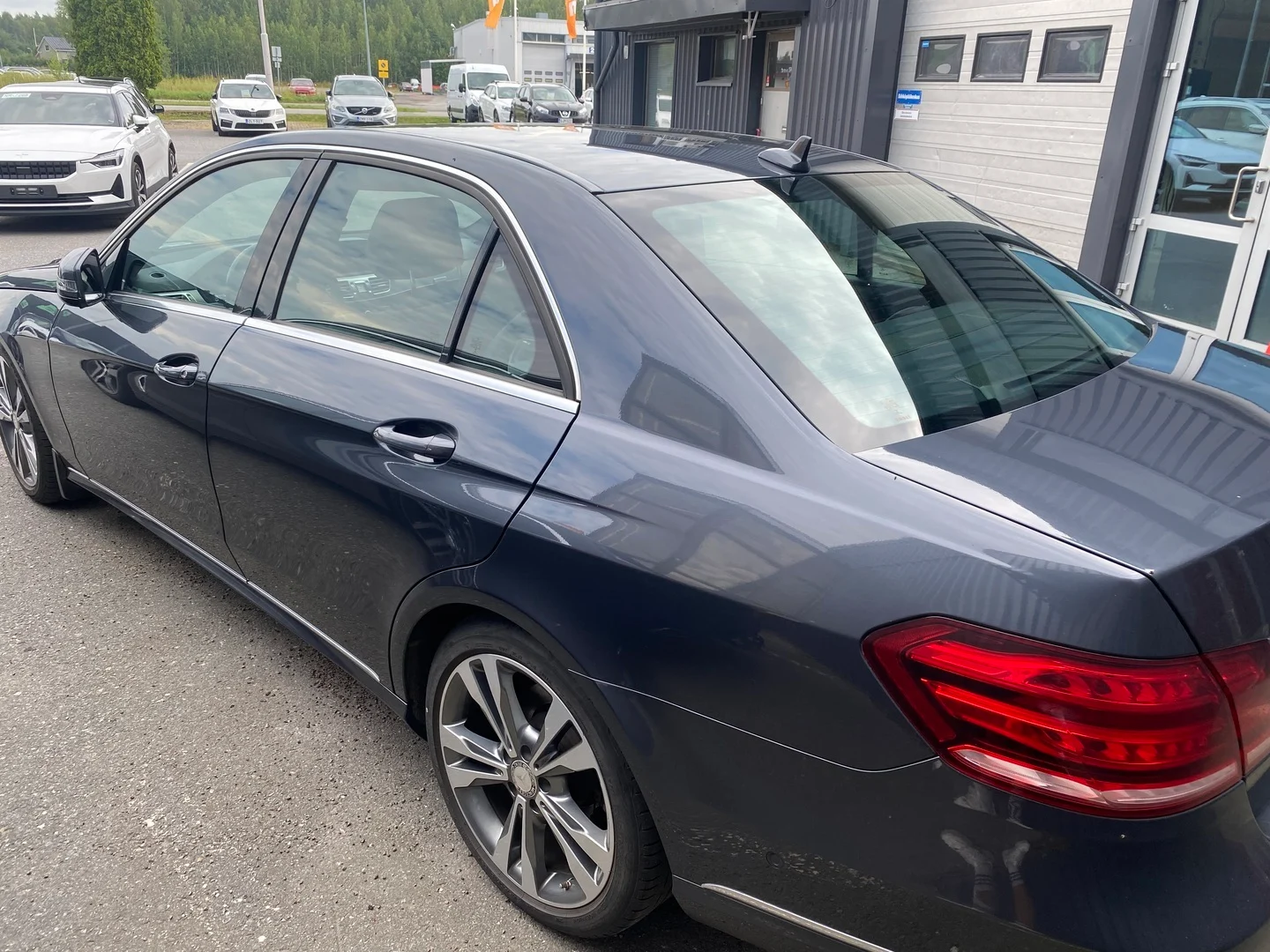 Car Image - 6MErMO4fI3ubWHAtHrFuM3