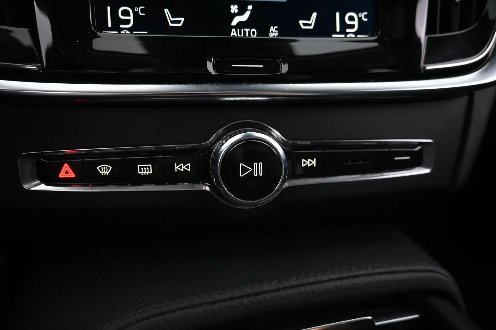 Car Image - 5oczxueVmGziP5rsGIkx8h